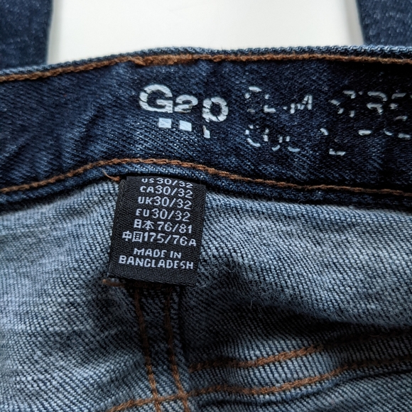 Men's Gap Factory Slim Straight Denim, 30x32 - Picture 3 of 4